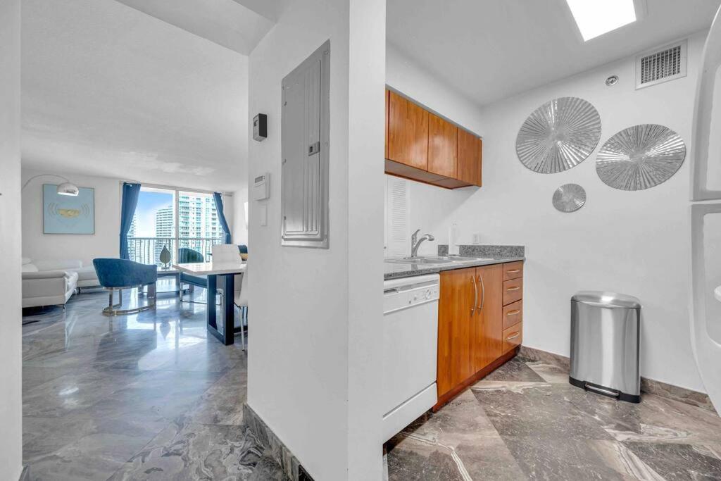 Iconic High Floor 3 Bedrooms In The Heart Of Miami Extérieur photo