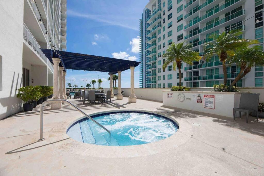 Iconic High Floor 3 Bedrooms In The Heart Of Miami Extérieur photo